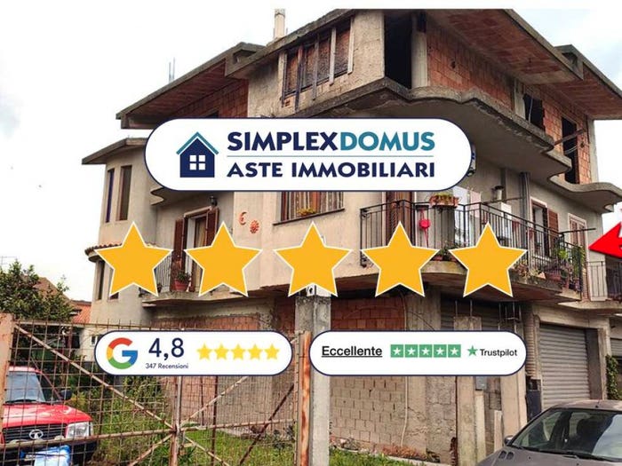 Appartamento quadrilocale in vendita in Paolo Ragone, Laureana di Borrello