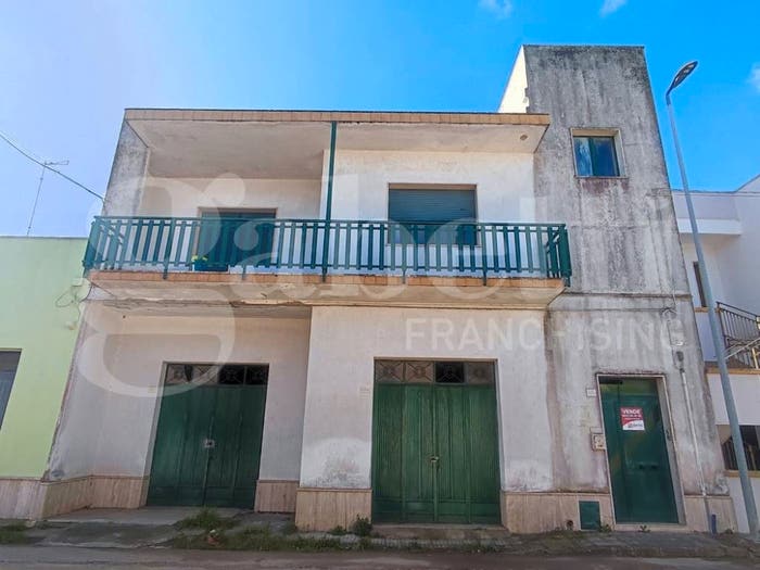 Casa quadrilocale in vendita in PresicceAcquarica