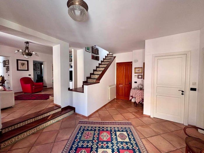 Appartamento con 6 locali in vendita in Via Antonio Veneziano, Centro, Monreale