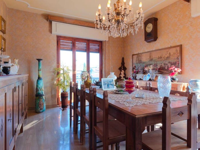 Casa con 6 locali in vendita in Via Bosio, Gavi