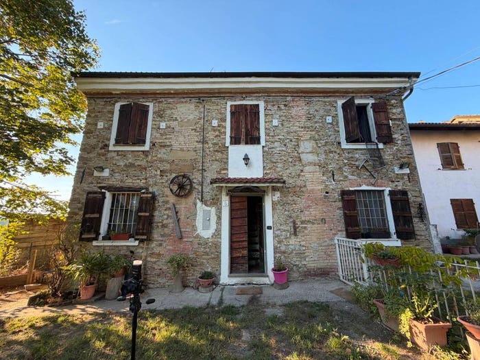 Casa con 6 locali in vendita in Case Mongiut, Prasco
