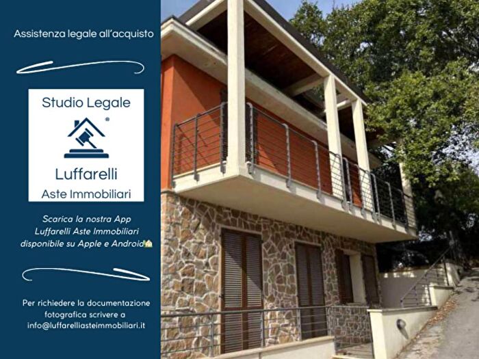 Casa con 6 locali in vendita in Via Monte Ridolfo, Colli al Metauro