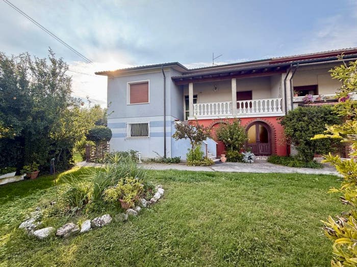 Casa trilocale in vendita in Centro, Terrazzo