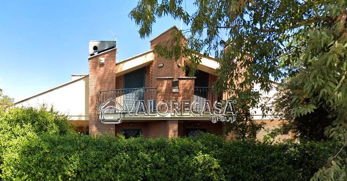 Casa quadrilocale in vendita in Via Bolognetta, Rocca Cencia, Roma