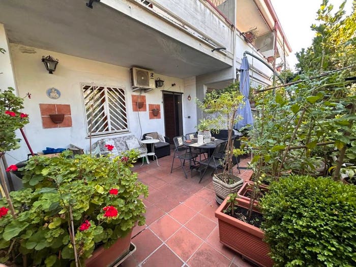 Casa con 6 locali in vendita in Via dei Fiordalisi, Collefiorito, Guidonia Montecelio