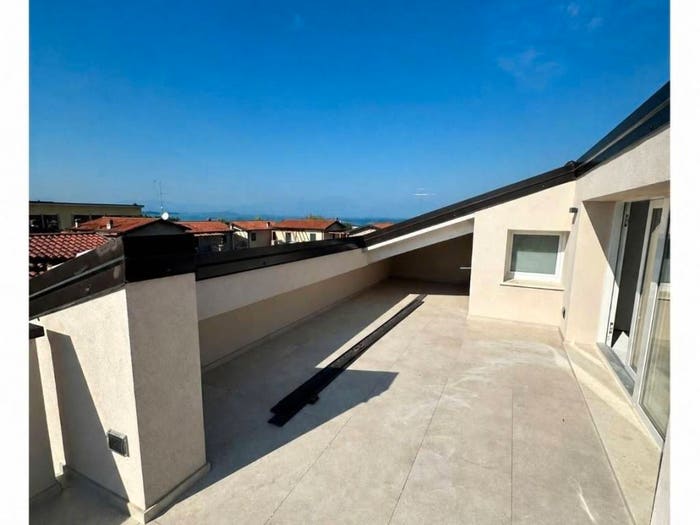Casa quadrilocale in vendita in Località Fornaci, Centro, Peschiera del Garda
