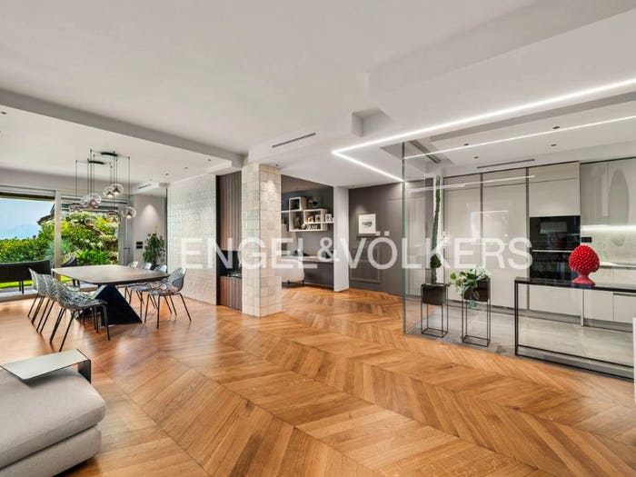Appartamento con 6 locali in vendita in Via Guido Zadei, Desenzano Centro, Desenzano del Garda