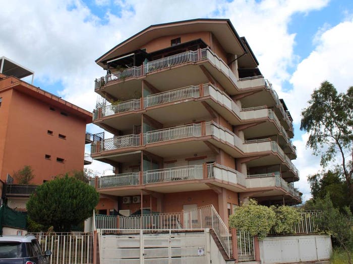 Appartamento trilocale in vendita in Via Piersanti Mattarella, Cassino