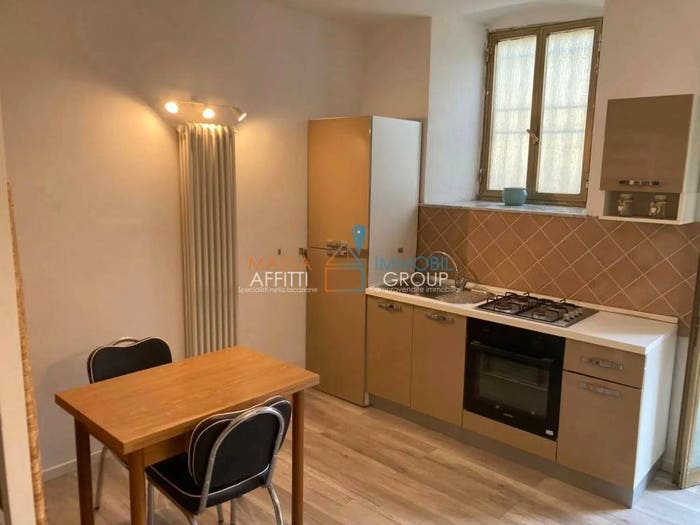 Appartamento monolocale in affitto in Viale Potrignano, Centro, Carrara