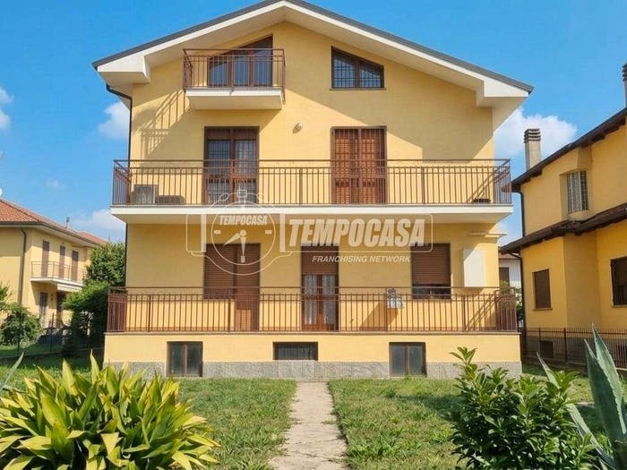 Appartamento con 5 locali in vendita in Via Almese, Terracorta, Collegno