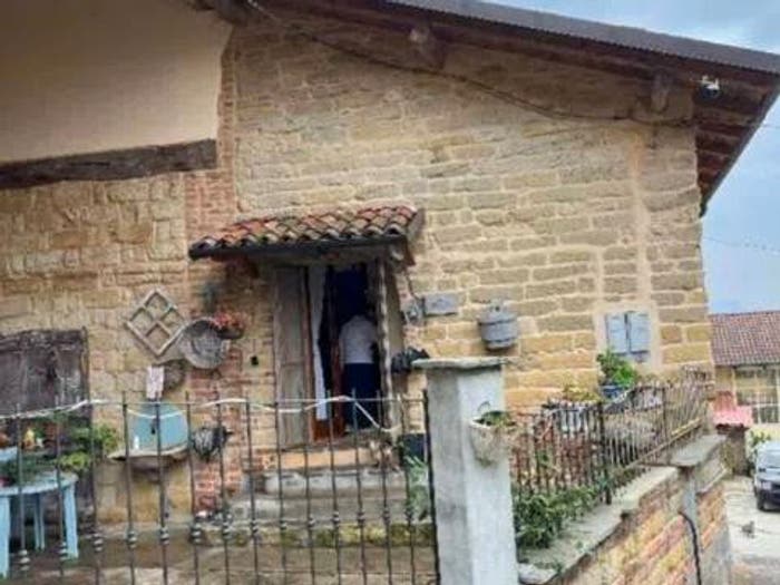 Casa con 6 locali in vendita in Via Valmadonna, Centro, Mombello Monferrato