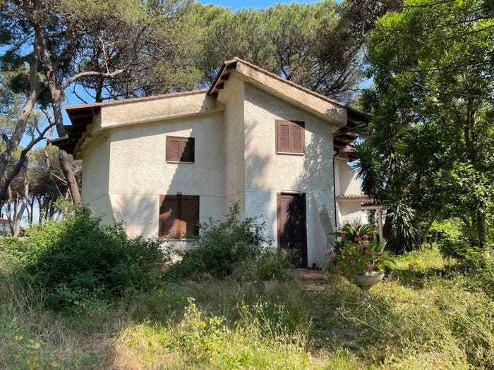 Casa quadrilocale in vendita in Località Pineta Riviera No Number, Mondragone