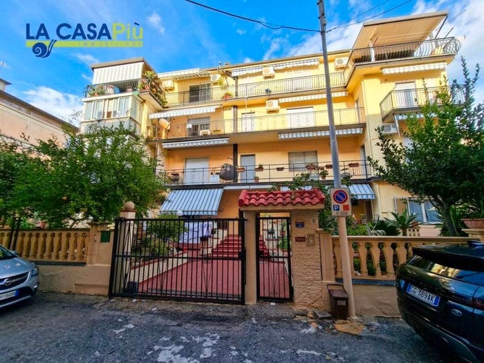 Appartamento con 6 locali in vendita in Via Friuli, Campora San Giovanni, Amantea