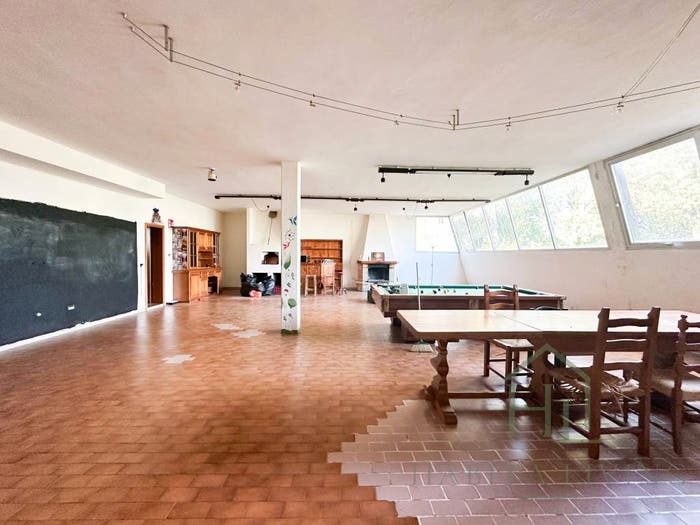 Appartamento con 6 locali in vendita in Via Delle Vigne, Quattro, Forlì