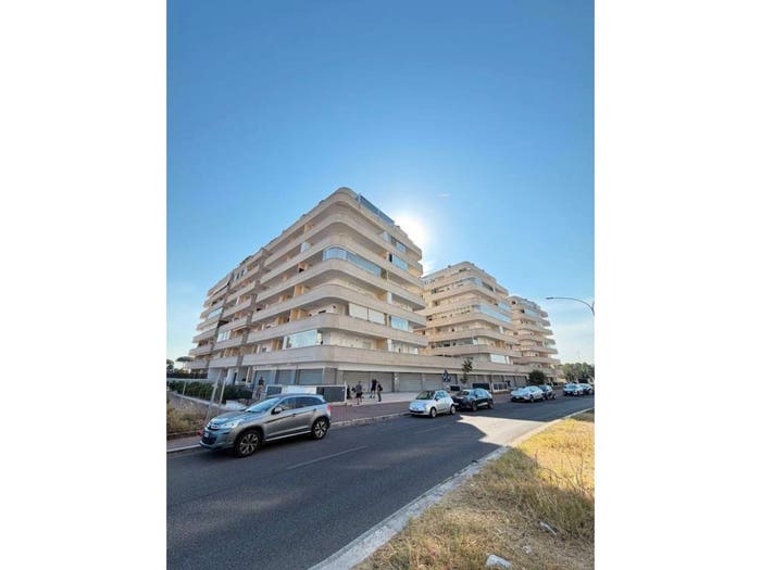 Appartamento trilocale in vendita in Viale Leonida Tonelli, Fonte Laurentina, Roma