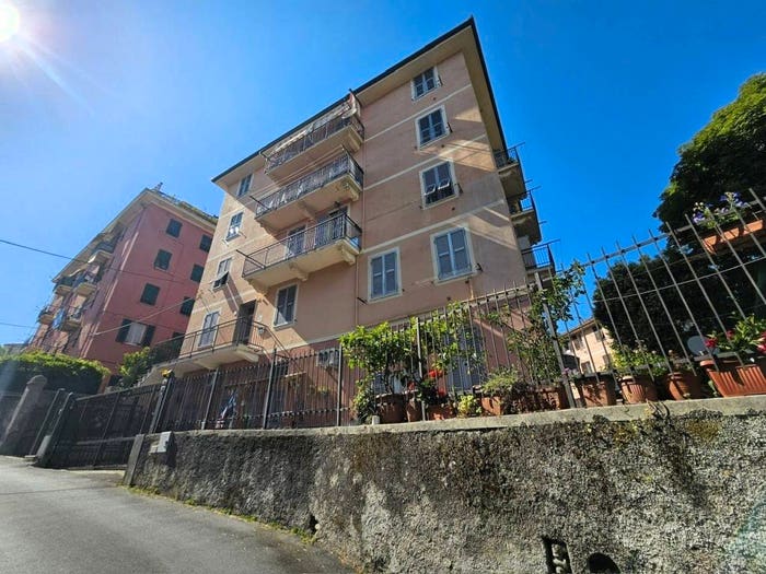 Appartamento quadrilocale in vendita in Via Campo di Tiro, Pontedecimo, Genova