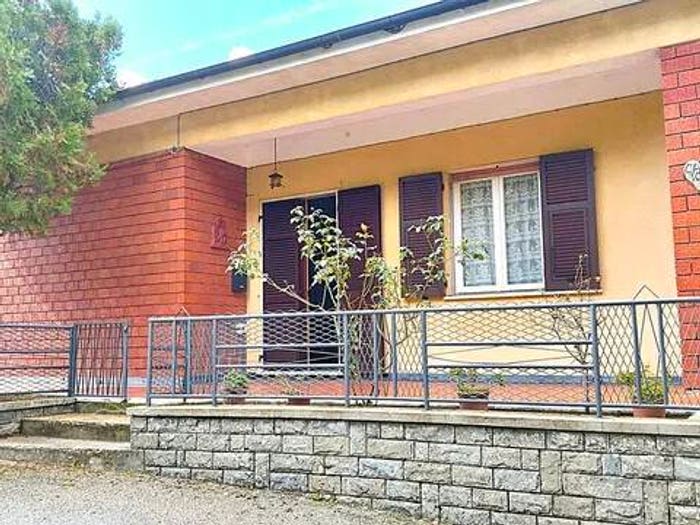 Appartamento con 5 locali in vendita in Via Serra, Sesta Godano