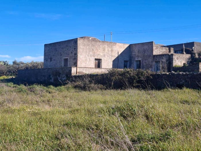 Casa con 5 locali in vendita in Via Kaddiuggia Antica, Pantelleria