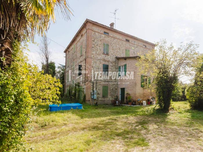 Appartamento con 6 locali in vendita in Via L Vecchiati A, Mulino, Savignano sul Panaro