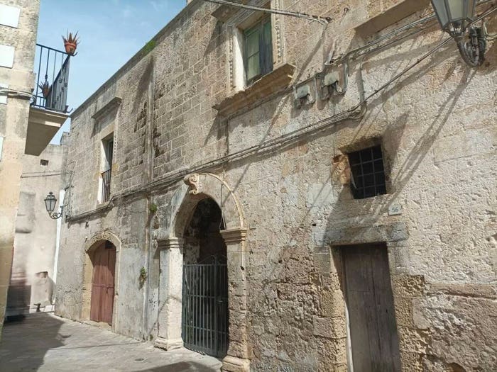 Casa con 6 locali in vendita in Via Pendino, Corigliano d'Otranto