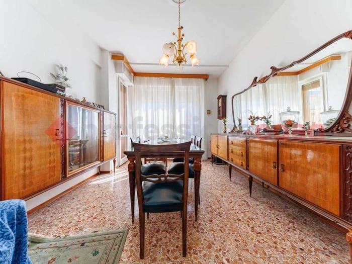 Appartamento quadrilocale in vendita in Via Giampaolo Menichetti, Sorgenti, Livorno