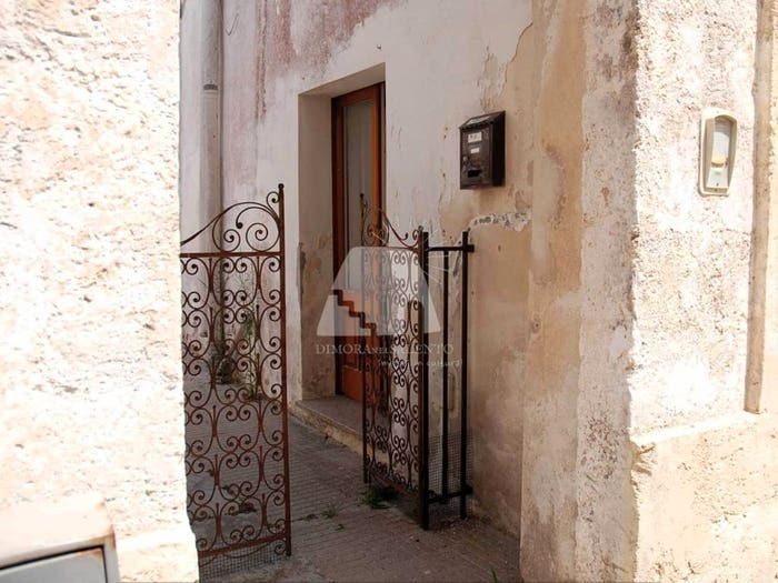 Casa quadrilocale in vendita in Via Trieste, Centro, Castrignano del Capo