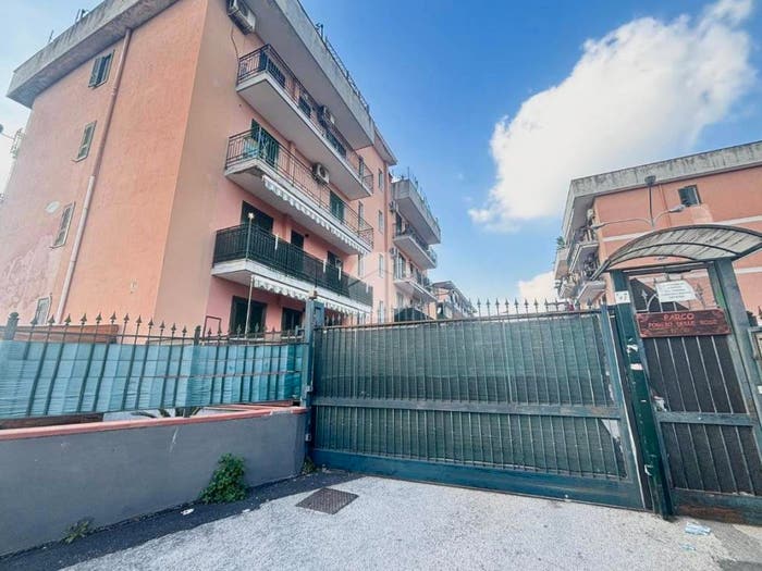 Appartamento trilocale in vendita in VIA SPINIELLO, Acerra