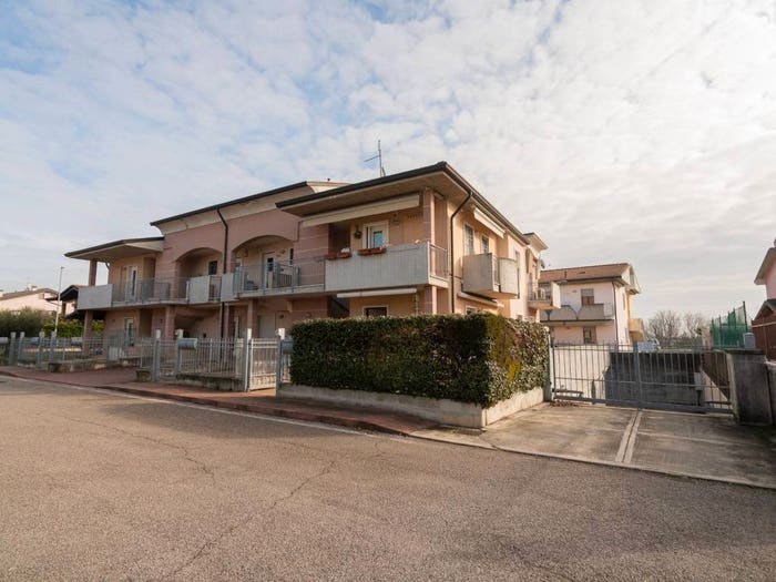 Appartamento trilocale in vendita in Via Don Giuseppe Bonizzato, Mozzecane