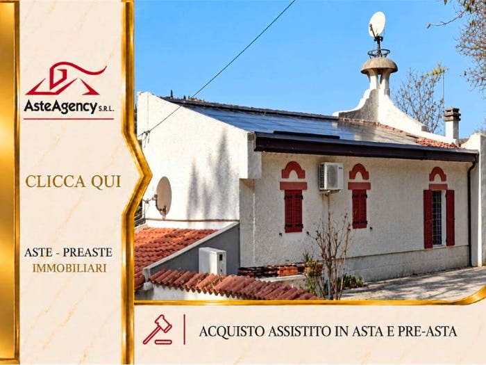Appartamento con 6 locali in vendita in Via Scisciano Sud, Maiolati Spontini