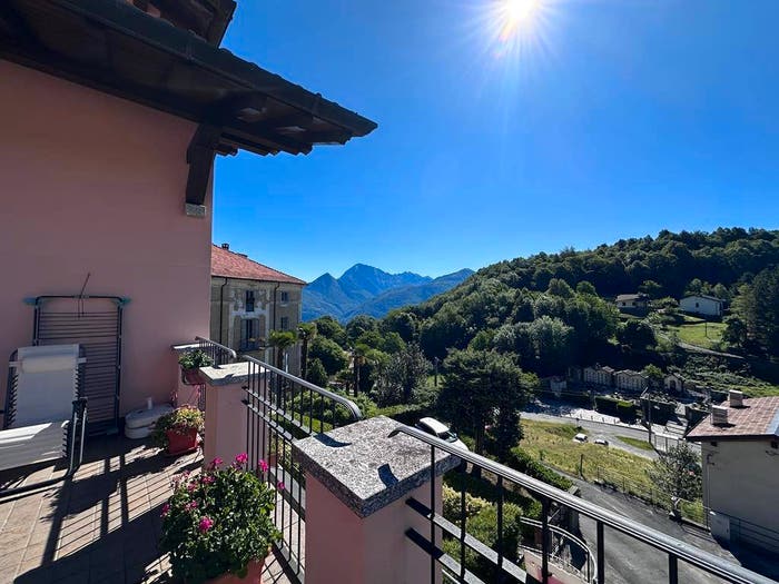 Appartamento trilocale in vendita in Via ai Monti di Breglia, Breglia, Plesio