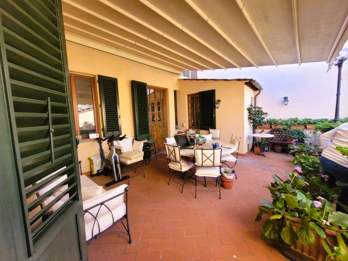 Casa con 6 locali in vendita in San Niccolò, Firenze