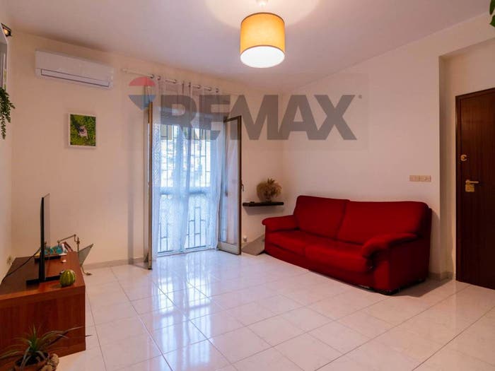 Appartamento trilocale in vendita in Via Marchese di Casalotto, Aci Catena