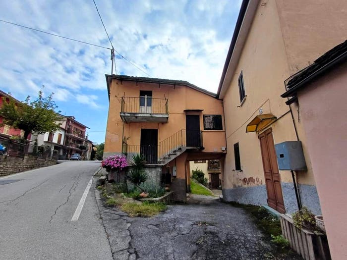 Casa con 5 locali in vendita in Via Roma, Castellino Tanaro