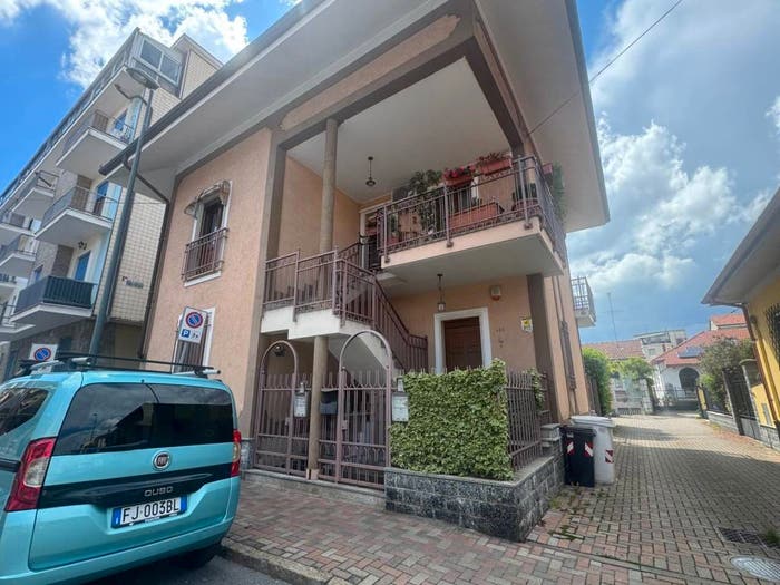 Casa con 6 locali in vendita in Via Alessandro La Marmora, Centro, Grugliasco