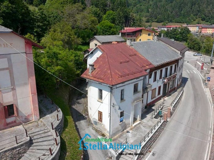 Appartamento con 6 locali in vendita in Strada Provinciale, Centro, Rotzo