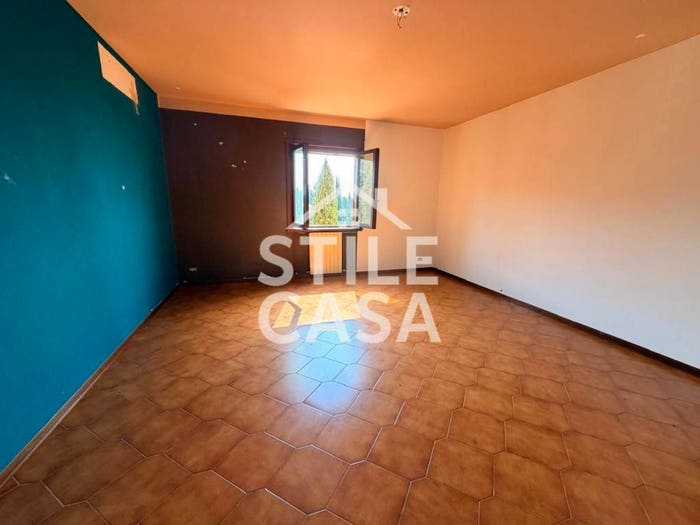 Appartamento con 5 locali in vendita in Montecarlo, Centro
