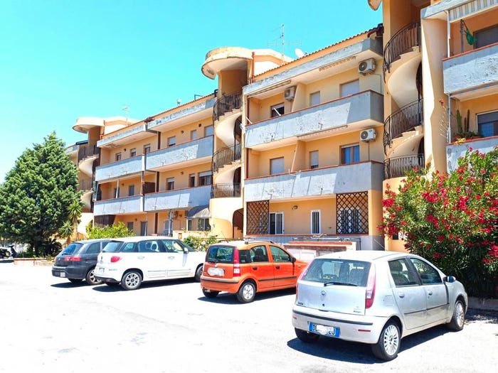 Appartamento con 5 locali in vendita in Via Alcide De Gasperi, Marina Di Davoli, Davoli