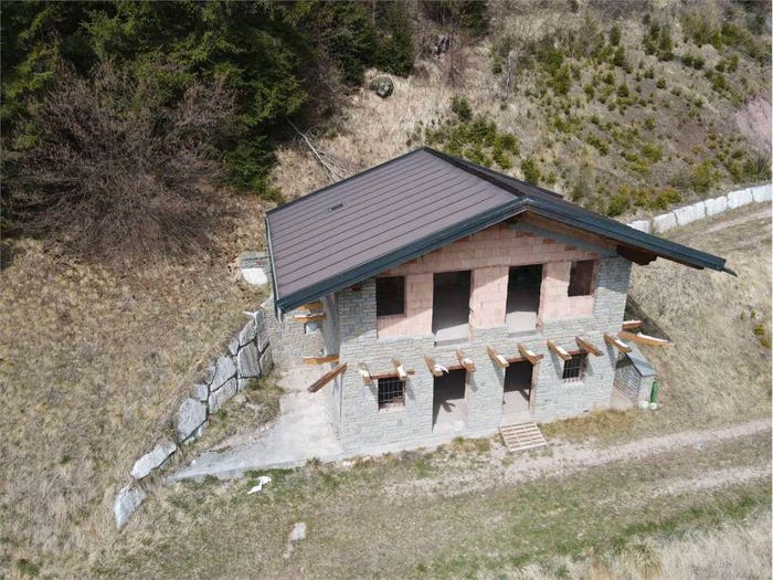 Casa quadrilocale in vendita in Via Caduti di Cima Vallona, Comelico Superiore