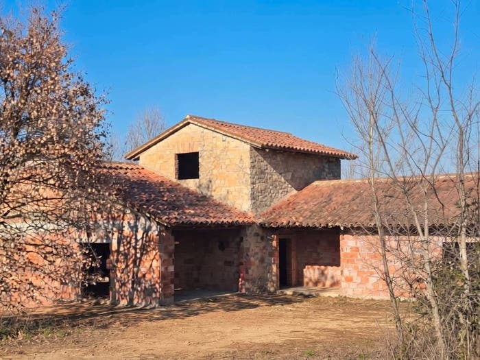 Casa con 5 locali in vendita in Frazione Romazzano, Todi