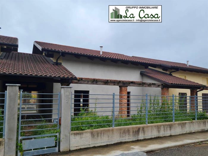 Casa quadrilocale in vendita in Castelnuovo Don Bosco