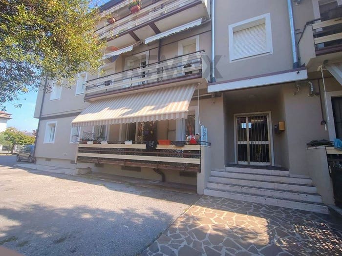 Appartamento trilocale in vendita in Centro, Montichiari
