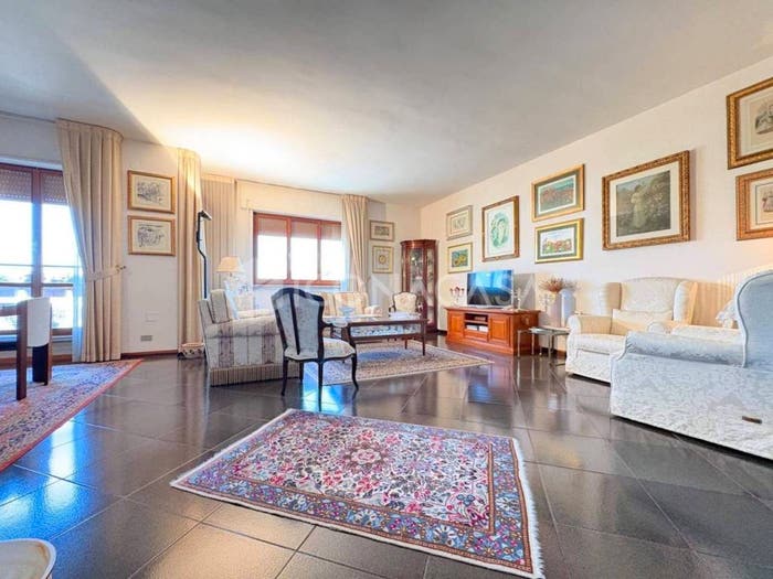 Appartamento quadrilocale in vendita in Via Dante Alighieri, Centro, Matera