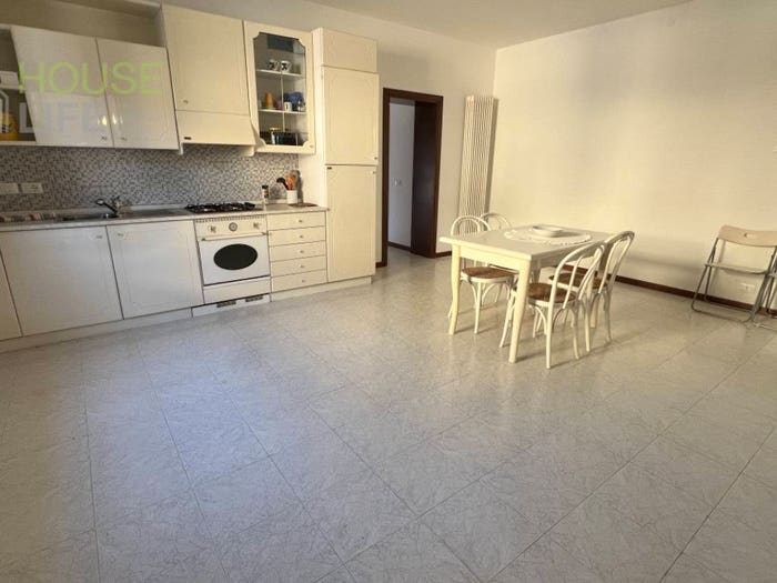 Appartamento quadrilocale in vendita in Strada di Malunga, Valli del Pasubio