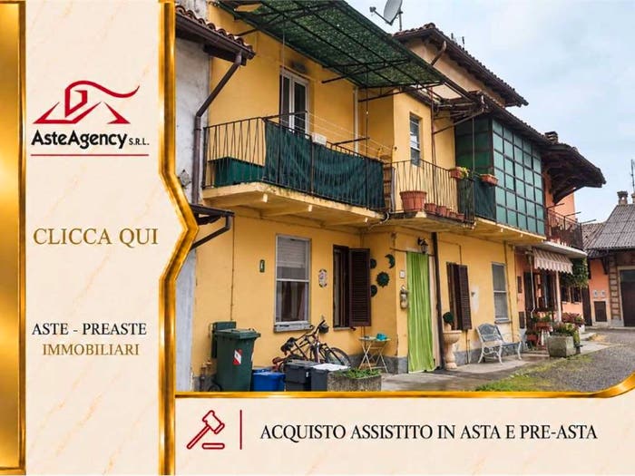 Casa con 5 locali in vendita in Via Roma, Centro, Dorno
