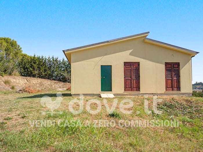 Casa quadrilocale in vendita in Frazione Gimigliano, Venarotta