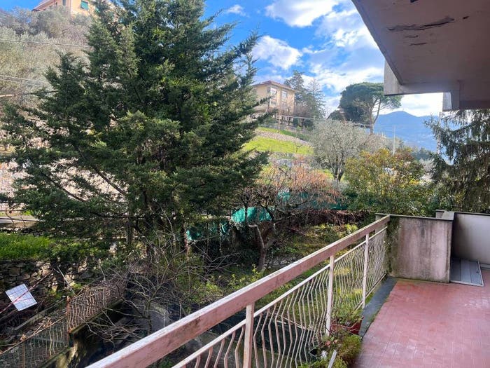 Appartamento quadrilocale in vendita in Via Giovanni Trossarelli, Struppa, Genova
