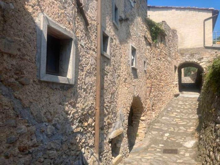 Casa quadrilocale in vendita in Via Praetto, Centro, Erli