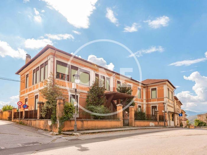 Casa con 6 locali in vendita in Via Fonte Nuova, Magliano De'Marsi, Magliano de' Marsi