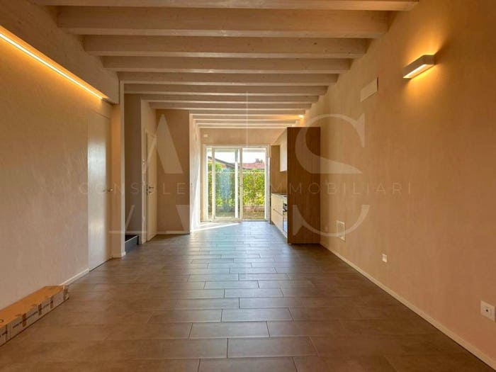 Casa quadrilocale in vendita in Via Angelo Straiotto, Lissaro, Mestrino