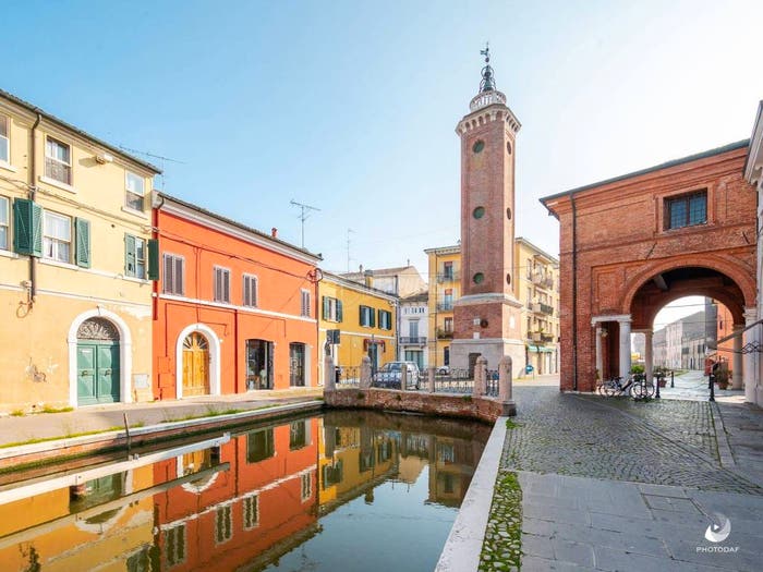 Appartamento trilocale in vendita in Via Cavour, Comacchio Città, Comacchio